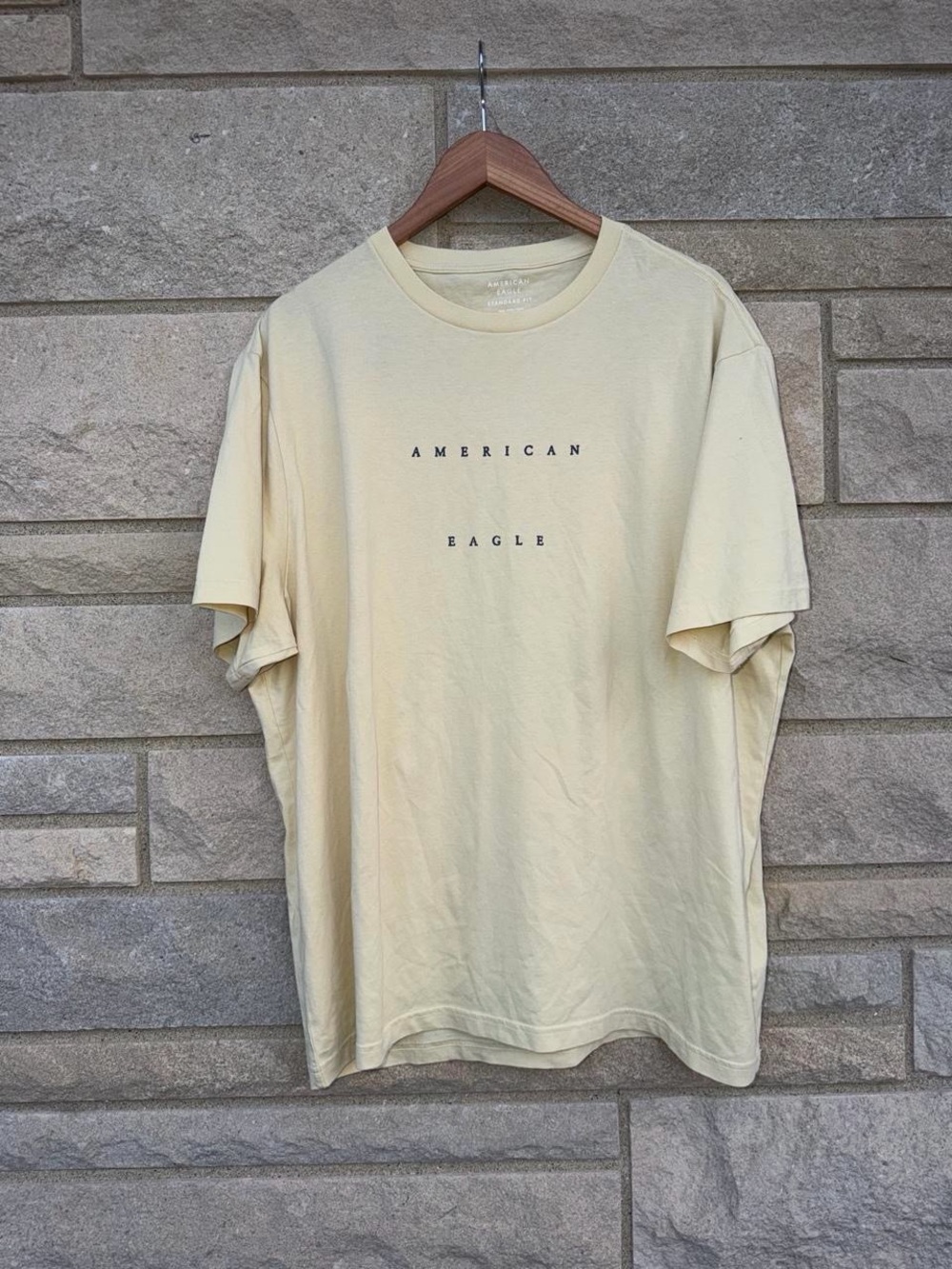 Men’s American eagle pastel yellow shirt size XXL